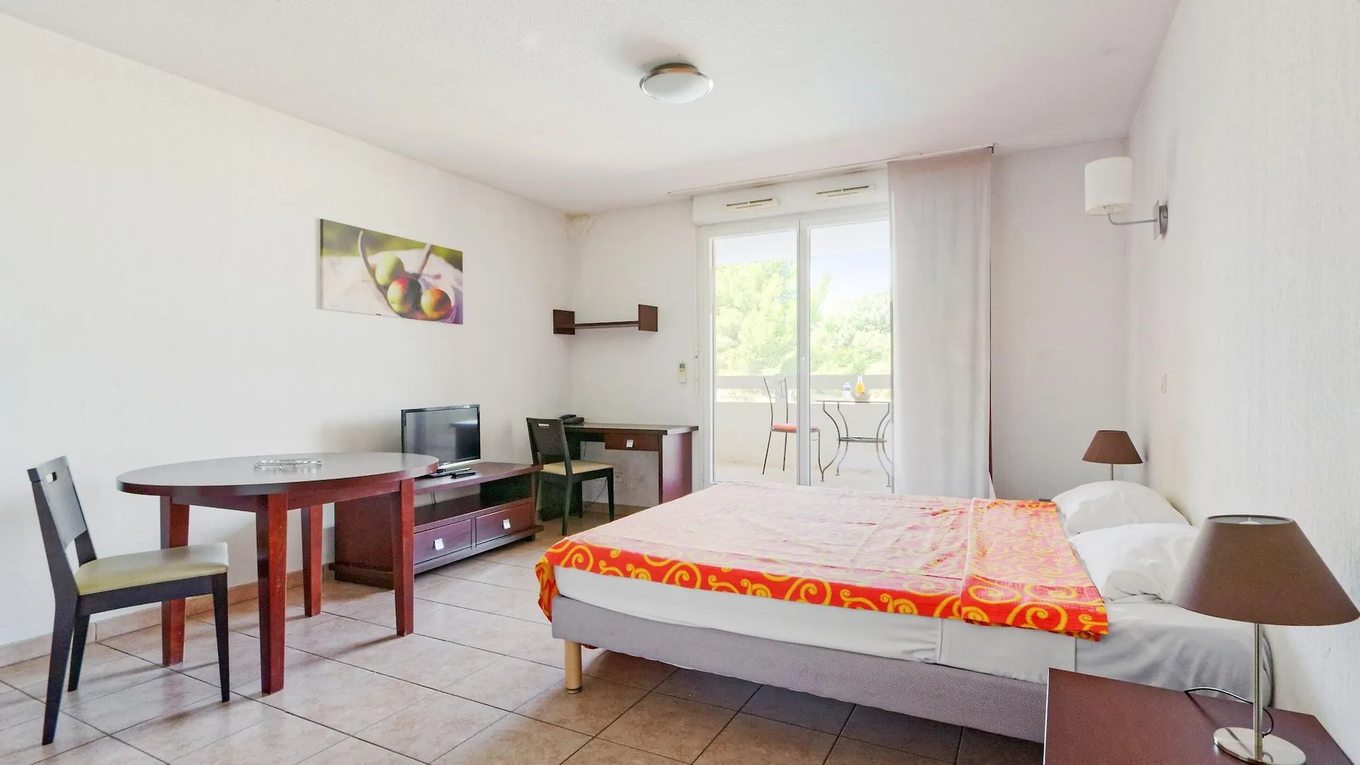 Comfort Aparthotel Six-Fours Six-Fours-les-Plages