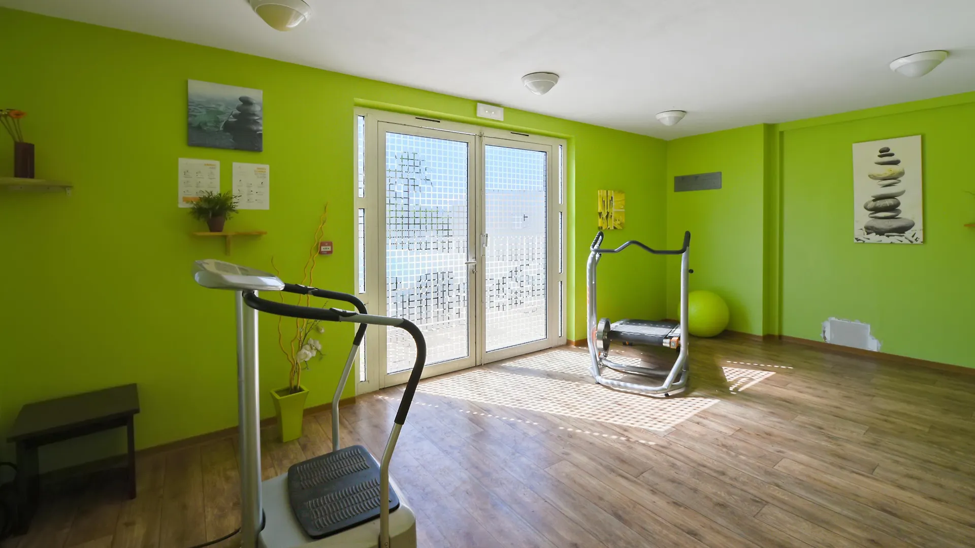Comfort Aparthotel Six-Fours Six-Fours-les-Plages 3*,  France