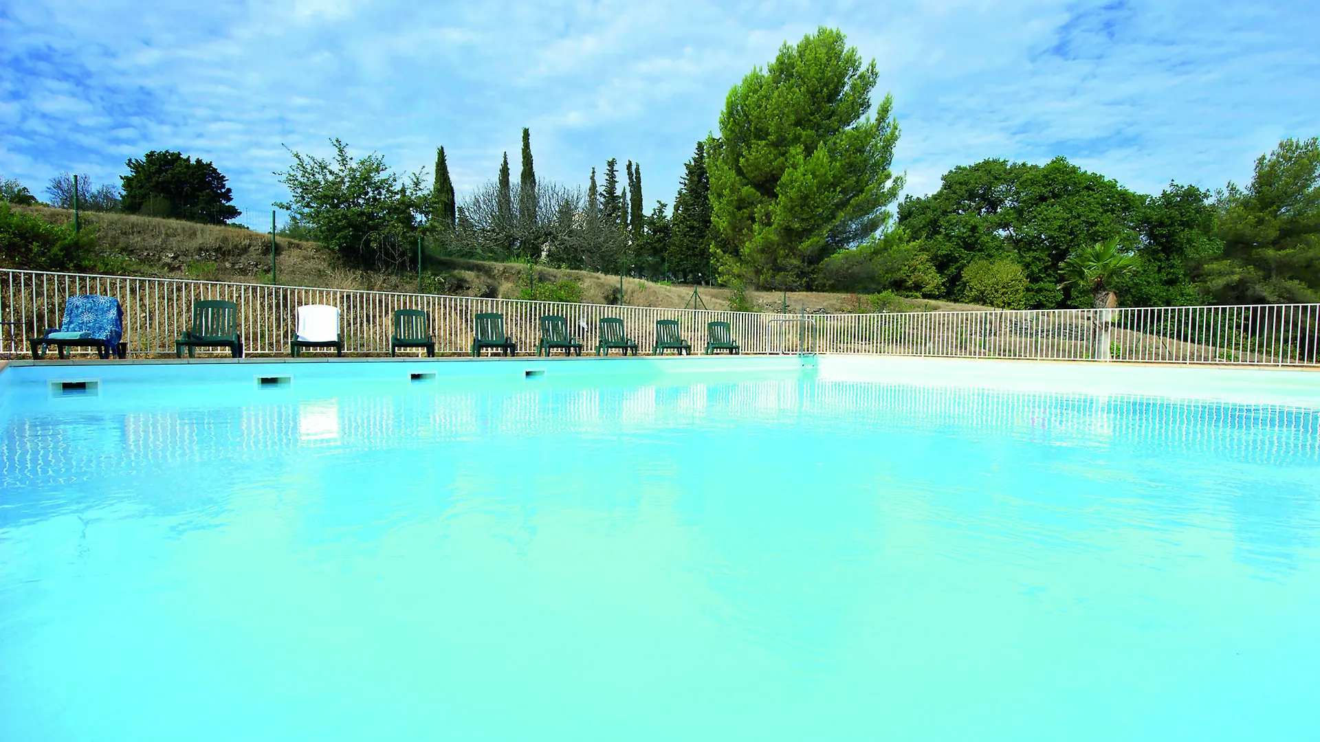 Zenitude Hôtel-Résidences Toulon Six Fours Six-Fours-les-Plages 3*,